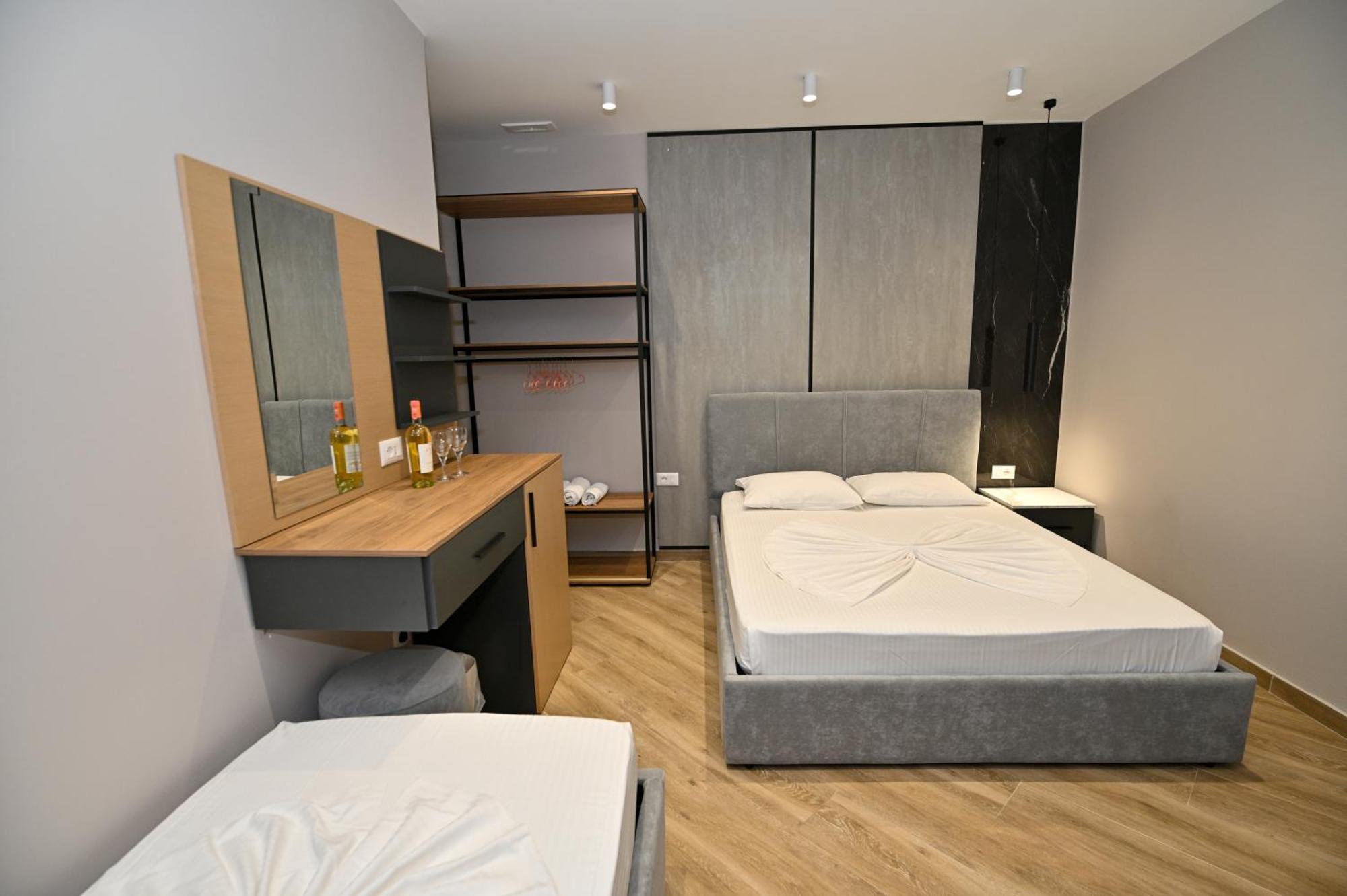 Monduro Hotel Durres Luaran gambar