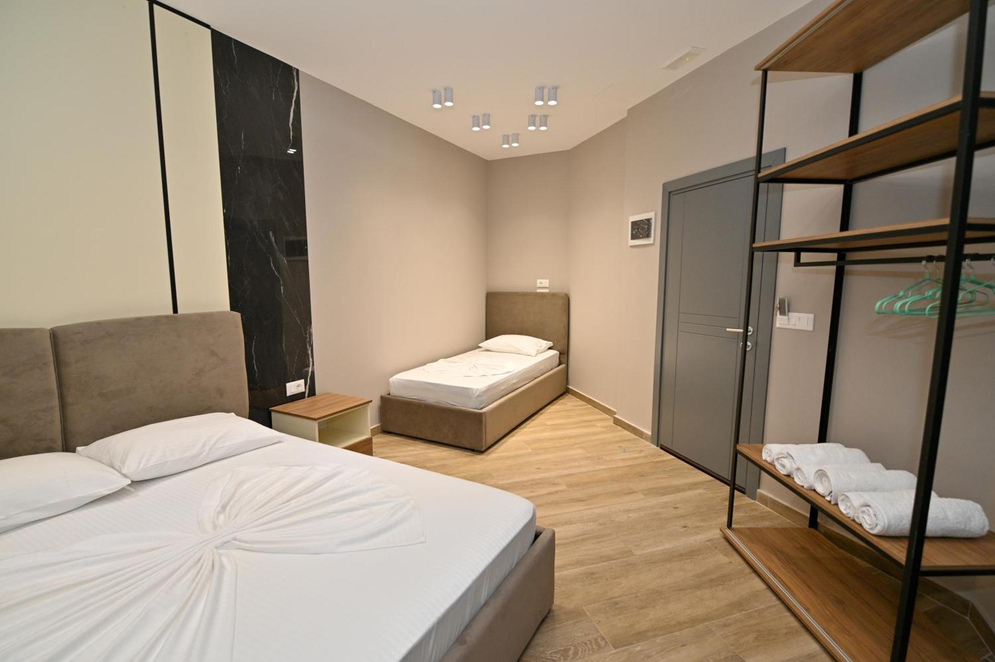 Monduro Hotel Durres Luaran gambar